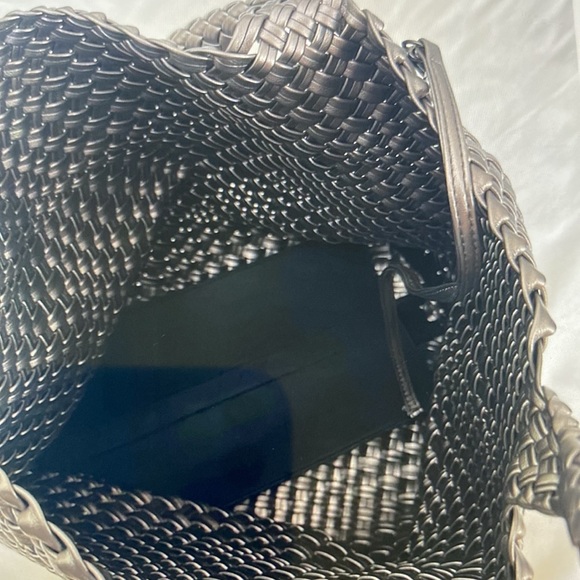 SILVER METALLIC WOVEN TOTE BAG - Picture 3 of 5